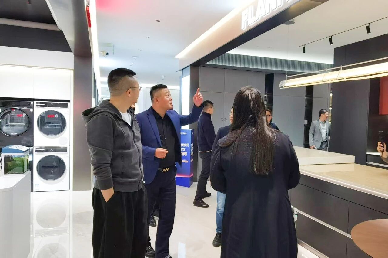 1765165925786663.jpg 微信图片_2025-12-08_114935_247.jpg